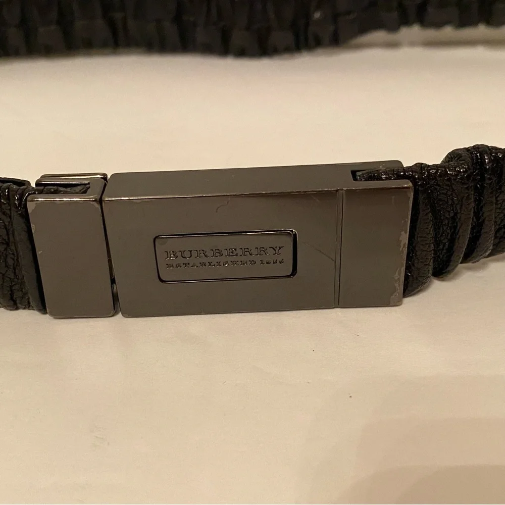 Burberry womens accessory